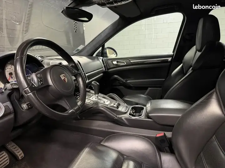 Porsche Cayenne 2010 photo 3