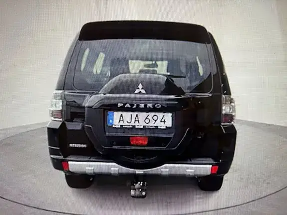Mitsubishi Pajero 2018 photo 4