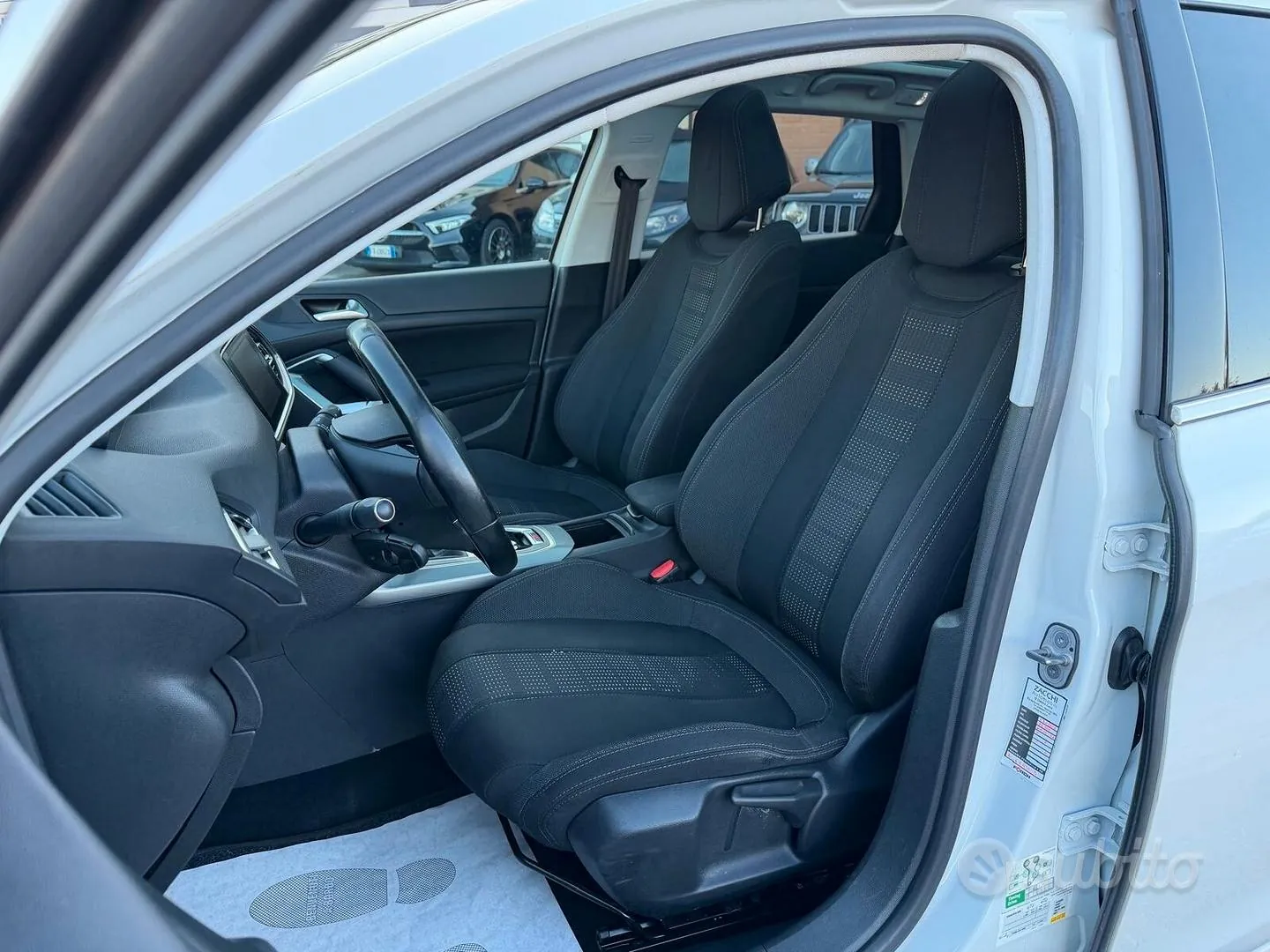 Peugeot 308 2016 photo 5