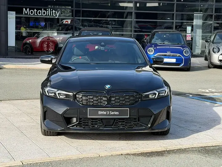 BMW M340I photo 2