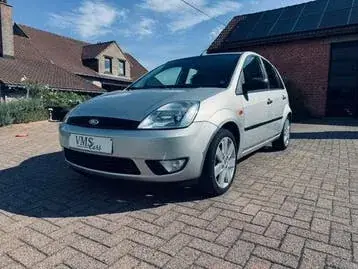 Ford Fiësta 2005 photo 3