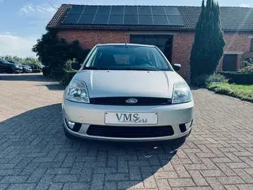 Ford Fiësta 2005 photo 2