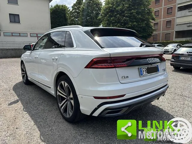 Audi Q8 2018 photo 5