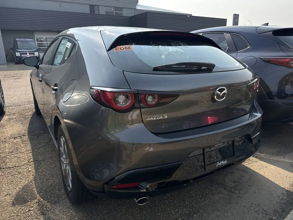 Mazda Mazda3 2026 photo 4