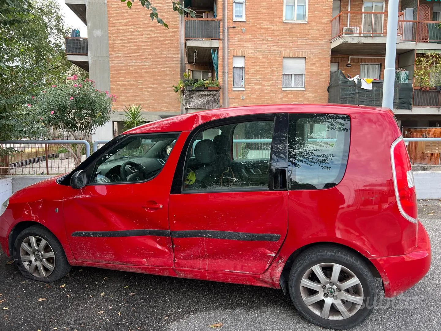 Skoda Roomster 2009 photo 4