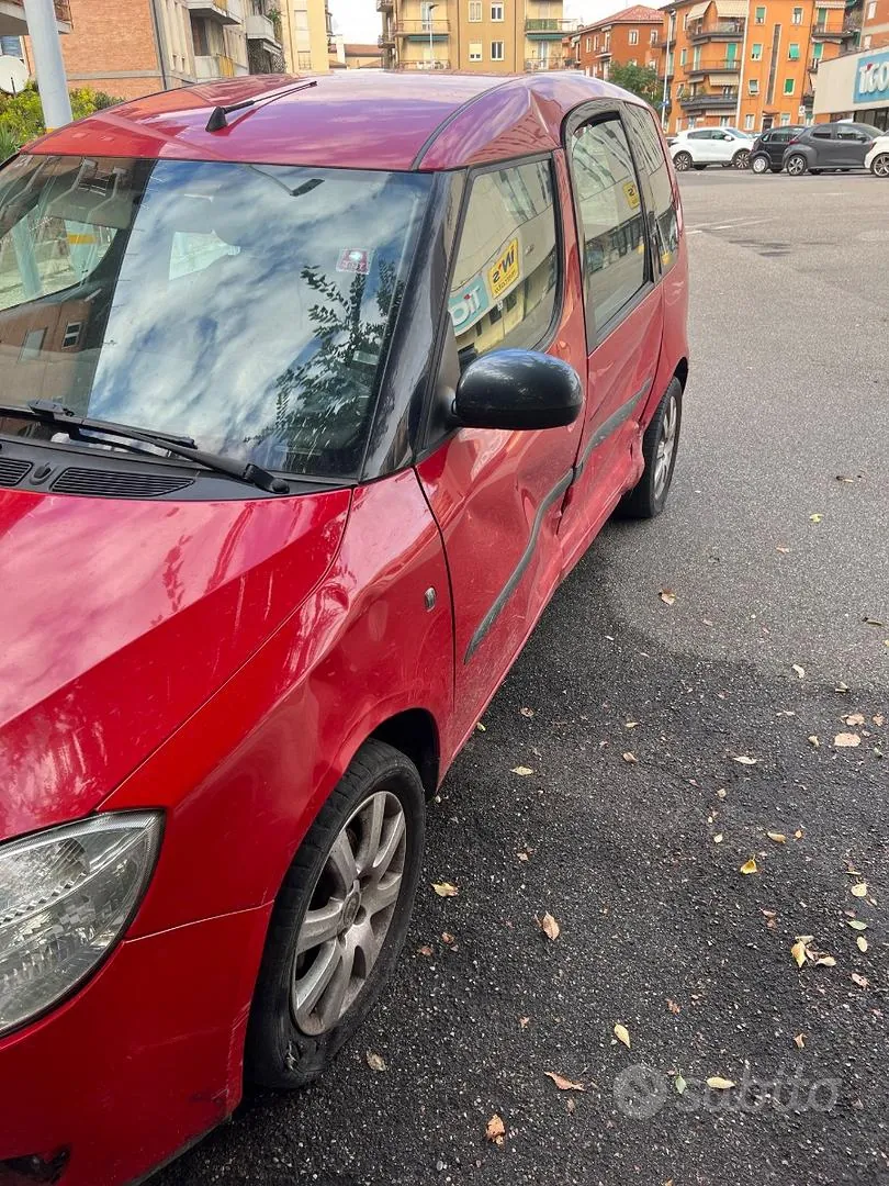 Skoda Roomster 2009 photo 5