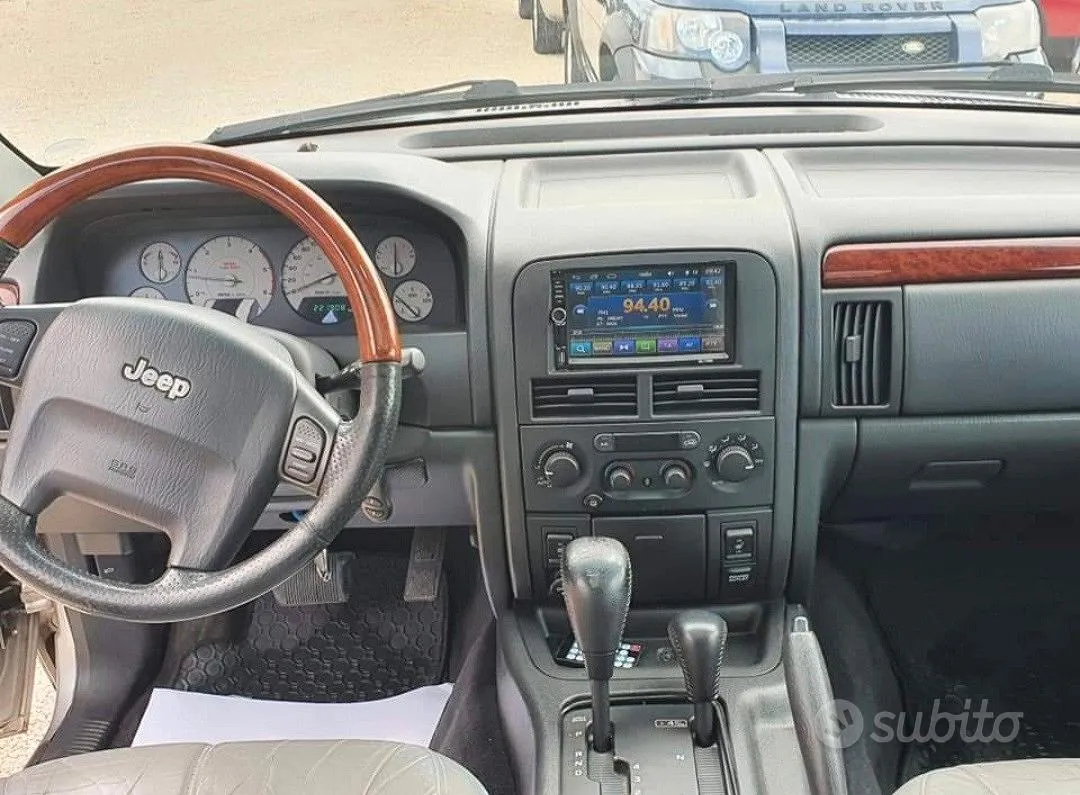 Jeep Grand Cherokee 2004 photo 3