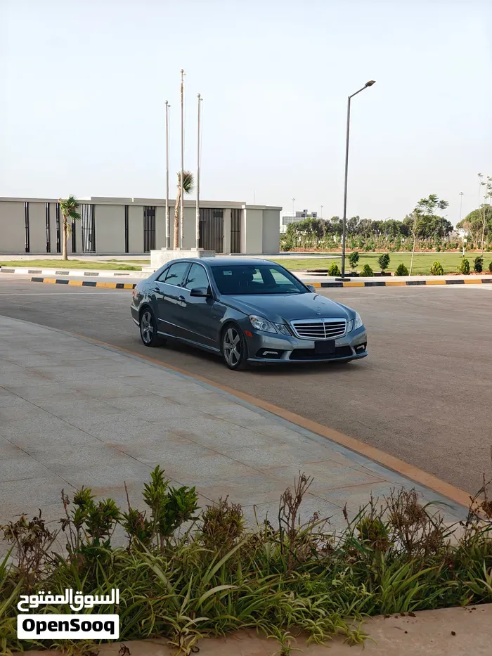 Mercedes-Benz E 350 2012 photo 2
