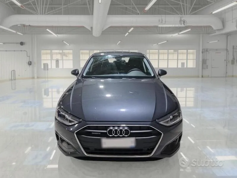 Audi A4 2022 photo 2