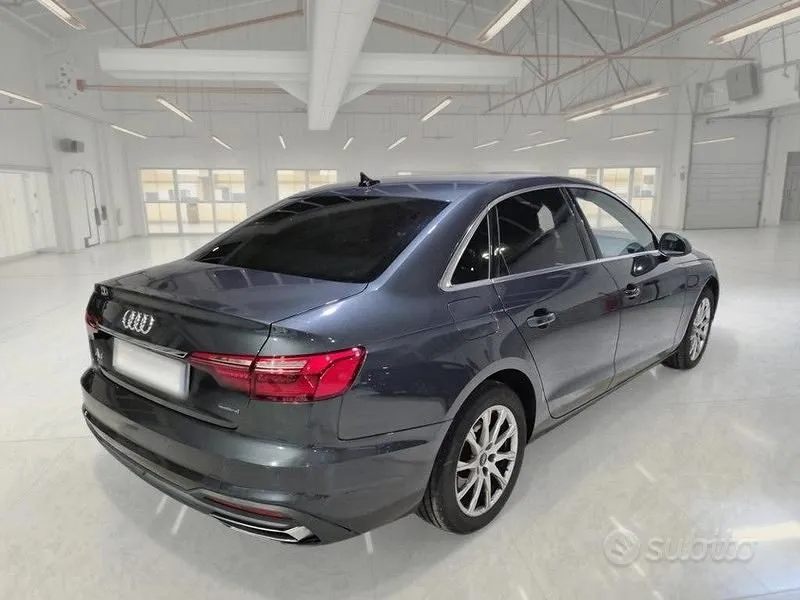 Audi A4 2022 photo 4