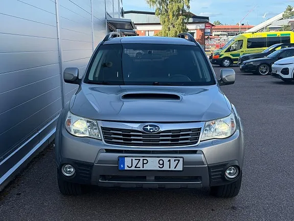 Subaru Forester 2010 photo 3