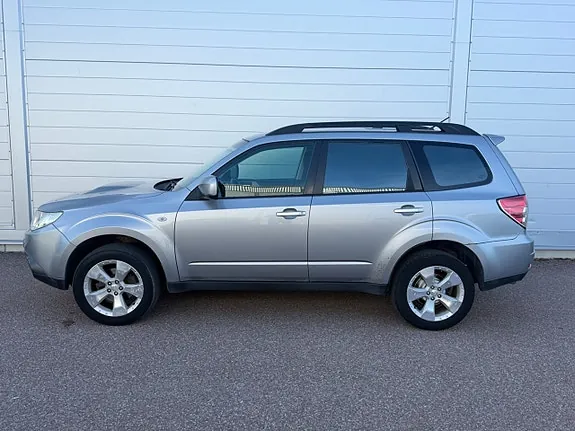 Subaru Forester 2010 photo 4