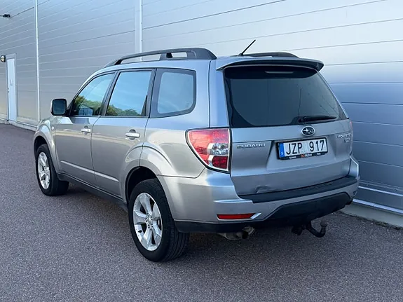 Subaru Forester 2010 photo 5