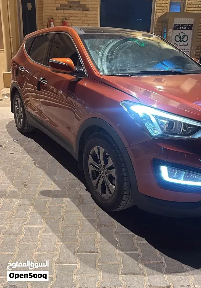 Hyundai Santa Fe 2015 photo 2