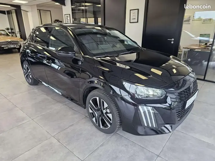Peugeot 208 2025 photo 3