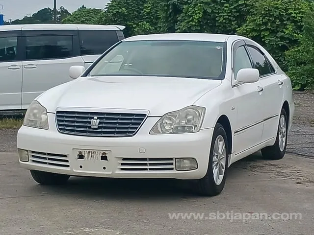 Toyota Crown Royal Saloon 2006 photo 3