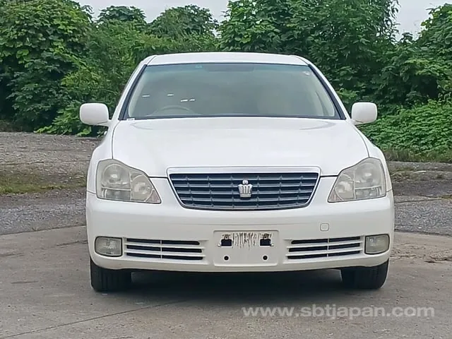 Toyota Crown Royal Saloon 2006 photo 2