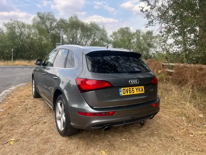 Audi Q5 2015 photo 4