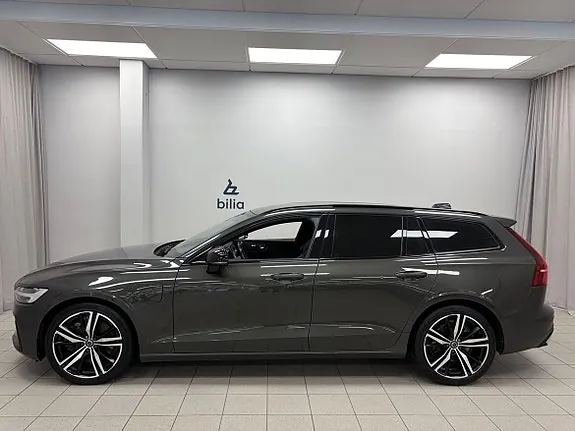 Volvo V60 2021 photo 2