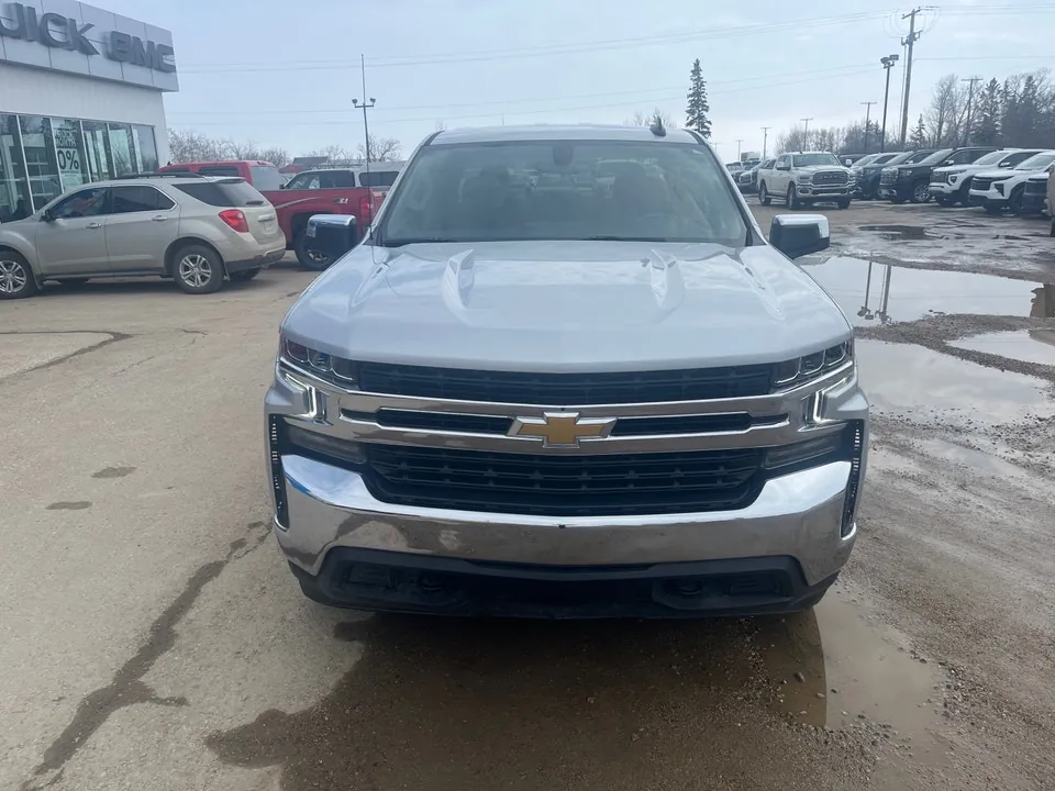 Chevrolet Silverado 1500 2021 photo 3