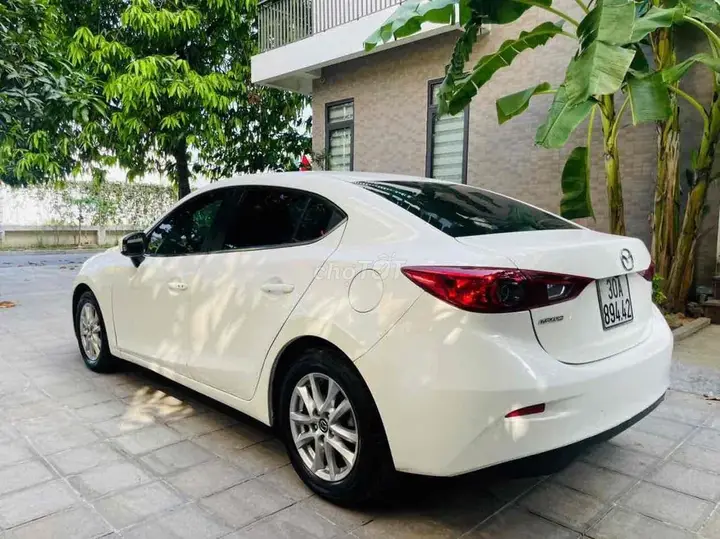 Mazda 3 2015 photo 2