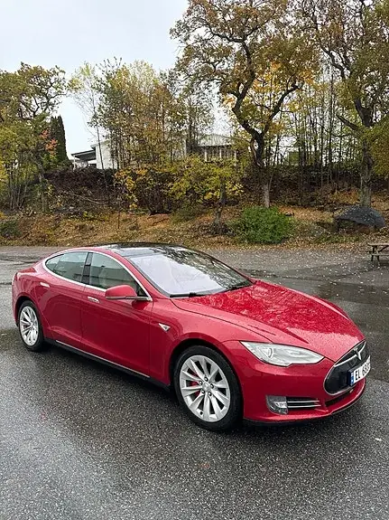 Tesla Model S 2015 photo 5