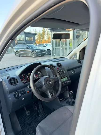Volkswagen Caddy 2013 photo 2
