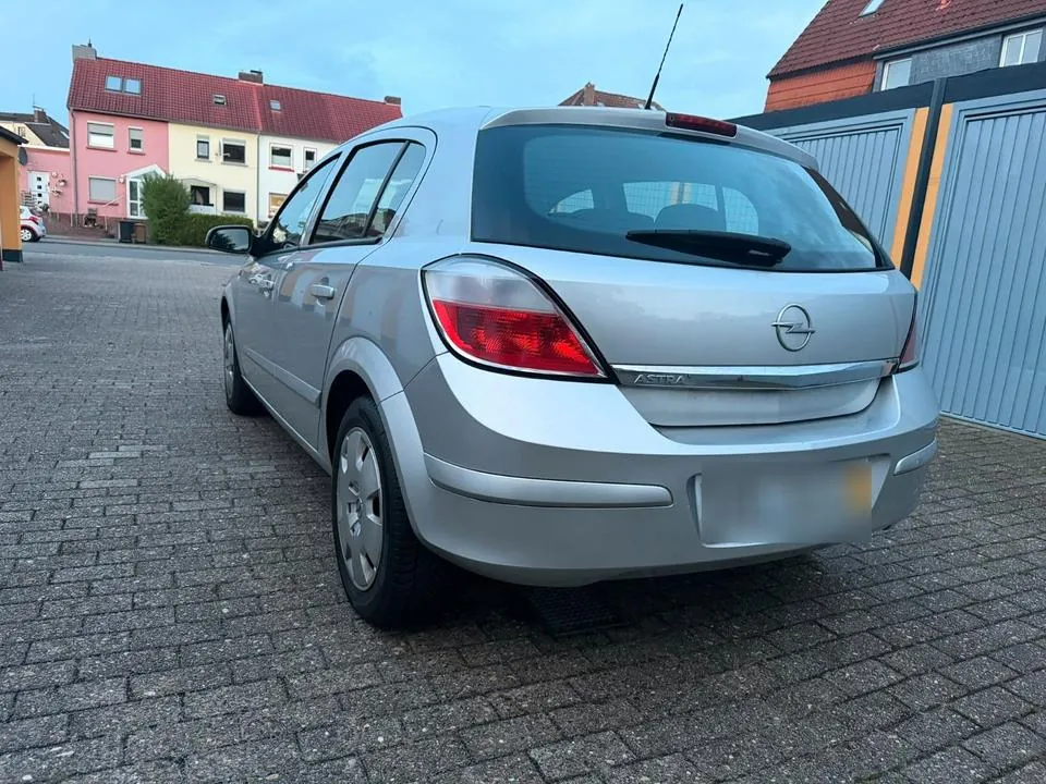 Opel Astra H