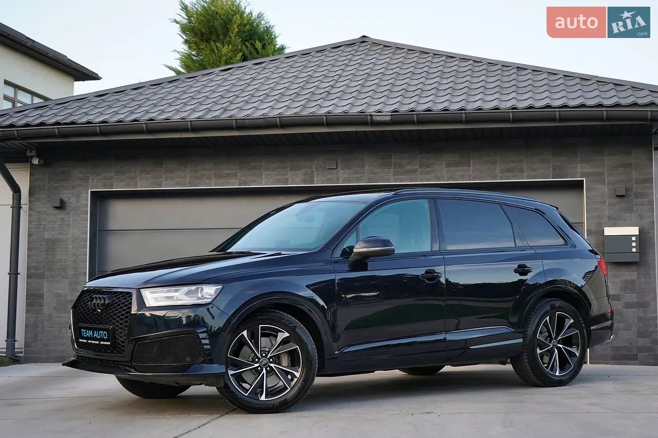 Audi Q7 2017 photo 2