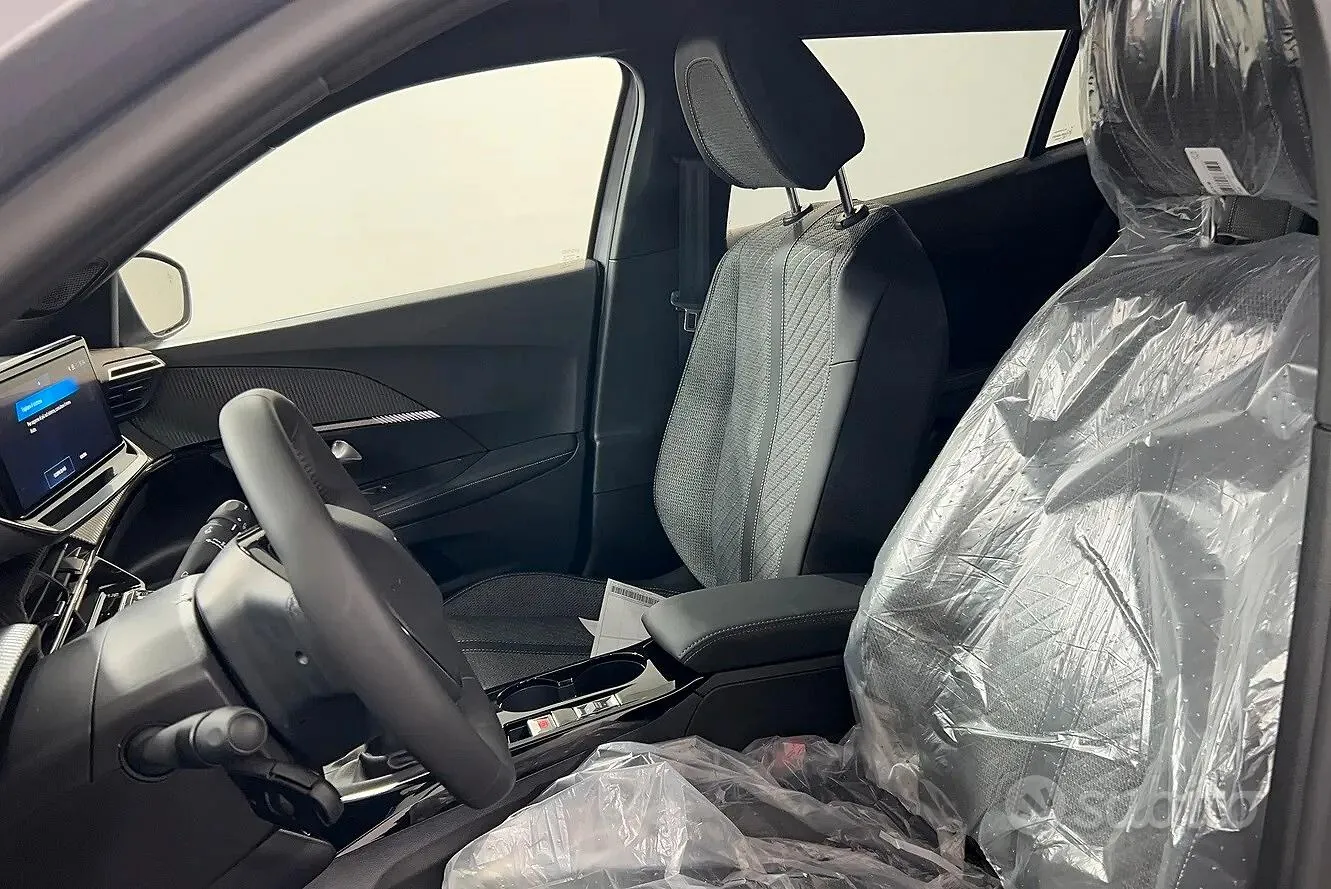 Peugeot 2008 2024 photo 5