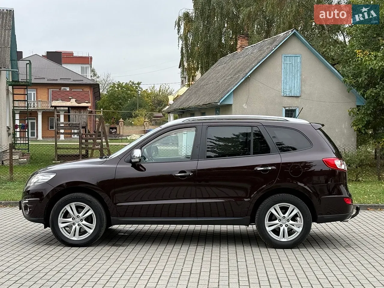 Hyundai Santa Fe 2011 photo 4