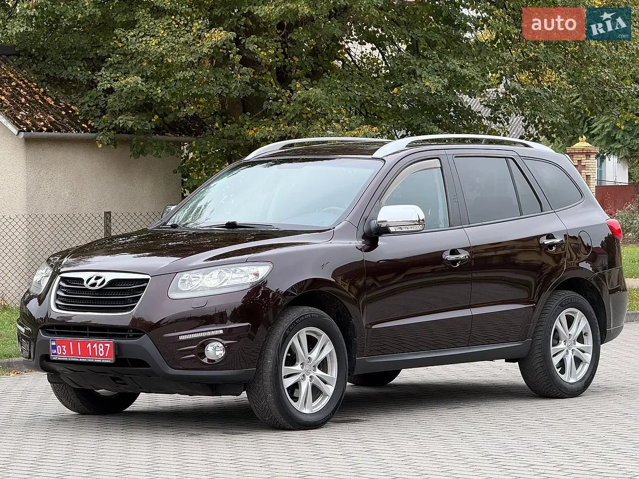 Hyundai Santa Fe 2011 photo 3