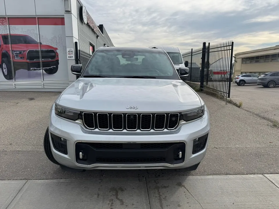 Jeep Grand Cherokee 2024 photo 2