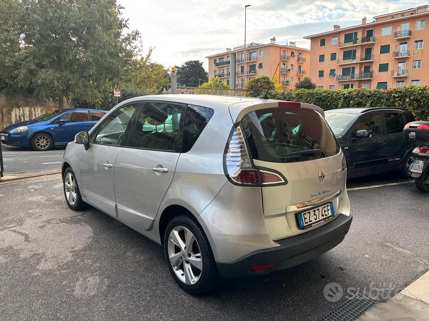 Renault Scenic 2015 photo 4