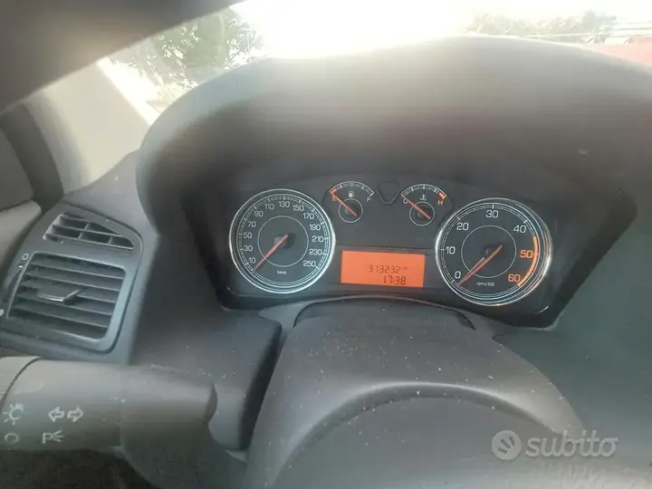 Fiat Croma 2008 photo 2