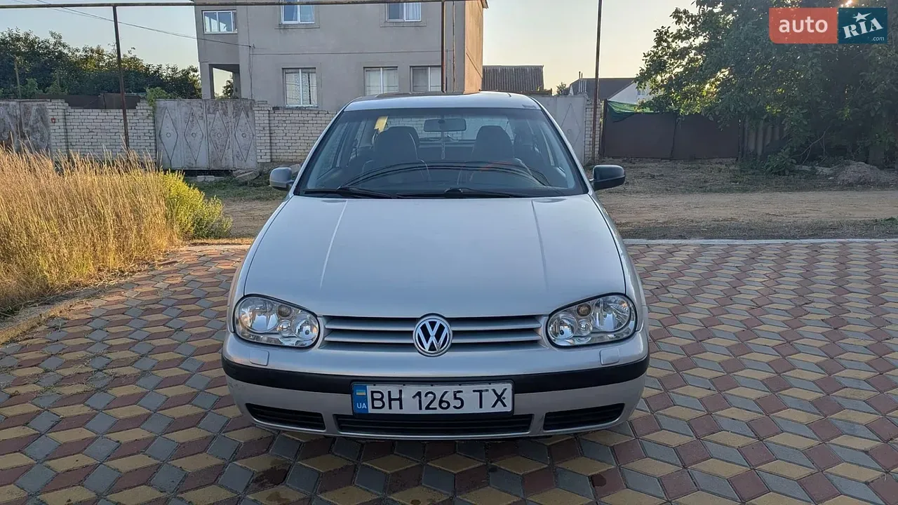 Volkswagen Golf 1999 photo 2