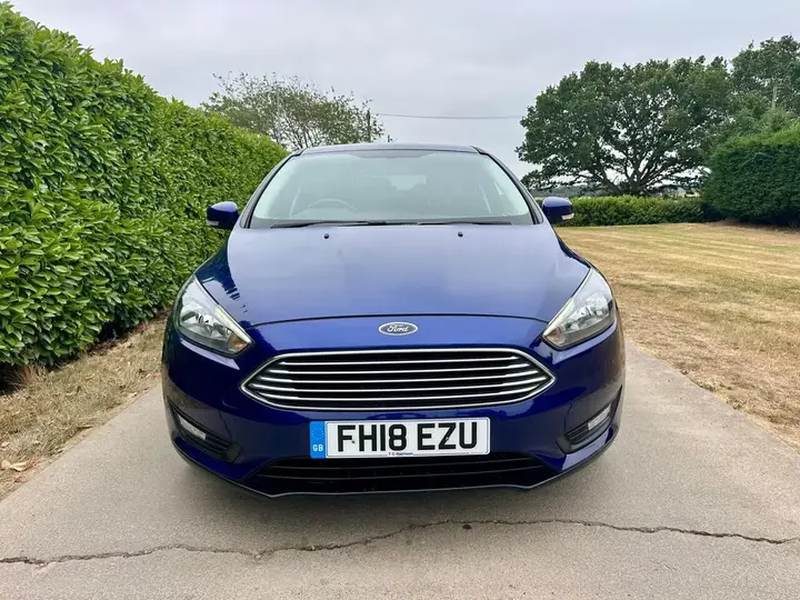 Ford Focus 2018 photo 2