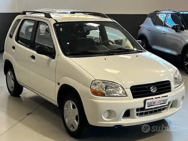 Suzuki Ignis 2000 photo 3