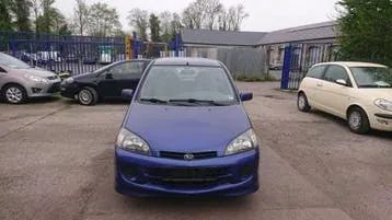 Daihatsu Yrv 2003 photo 2