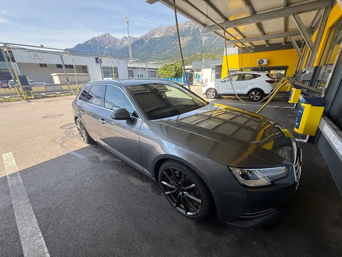 Audi A4 2017 photo 3