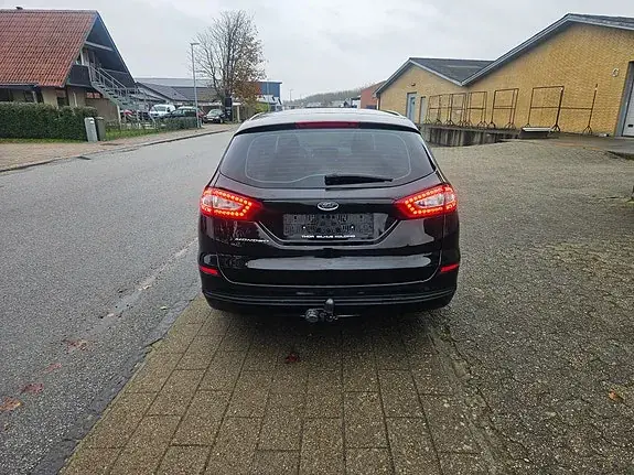 Ford Mondeo 2015 photo 5