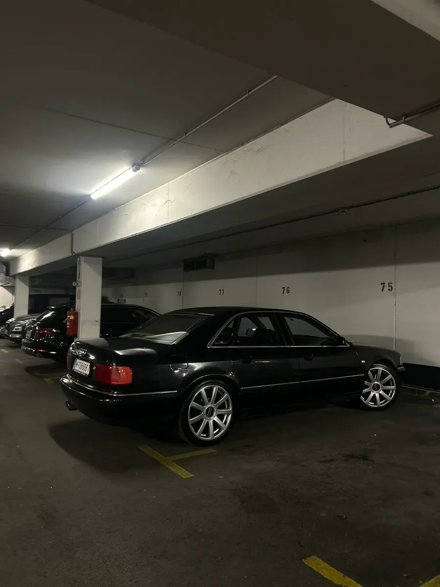 Audi A8 2000 photo 2