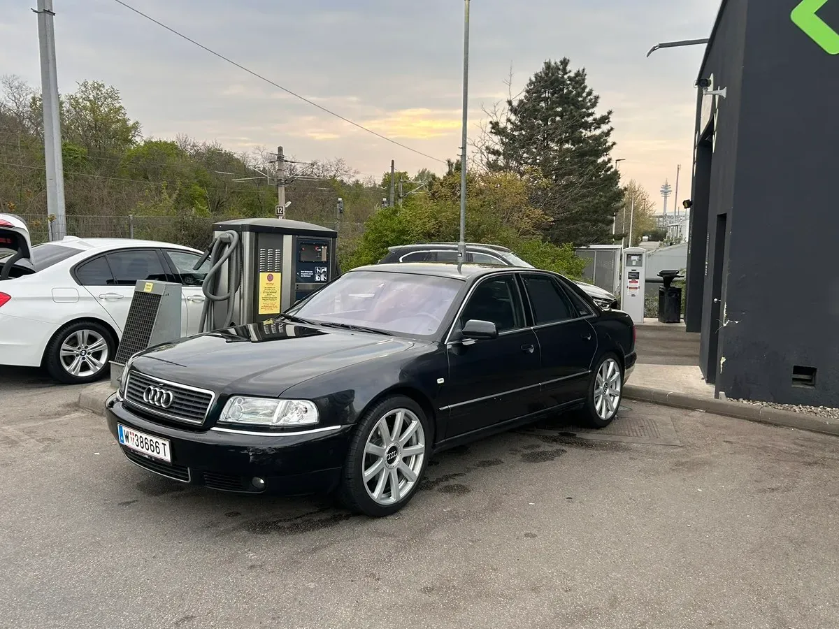 Audi A8 2000 photo 3