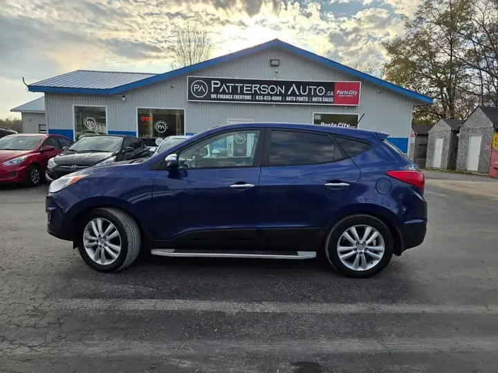 Hyundai Tucson 2012 photo 2