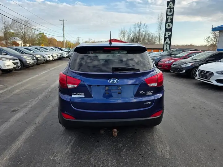 Hyundai Tucson 2012 photo 4