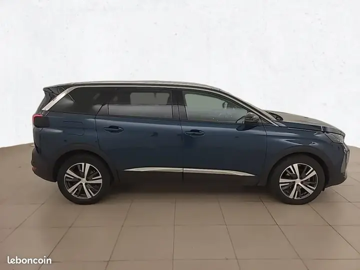 Peugeot 5008 2023 photo 4