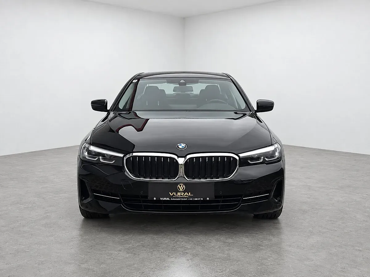 BMW 5 Series 2020 photo 3