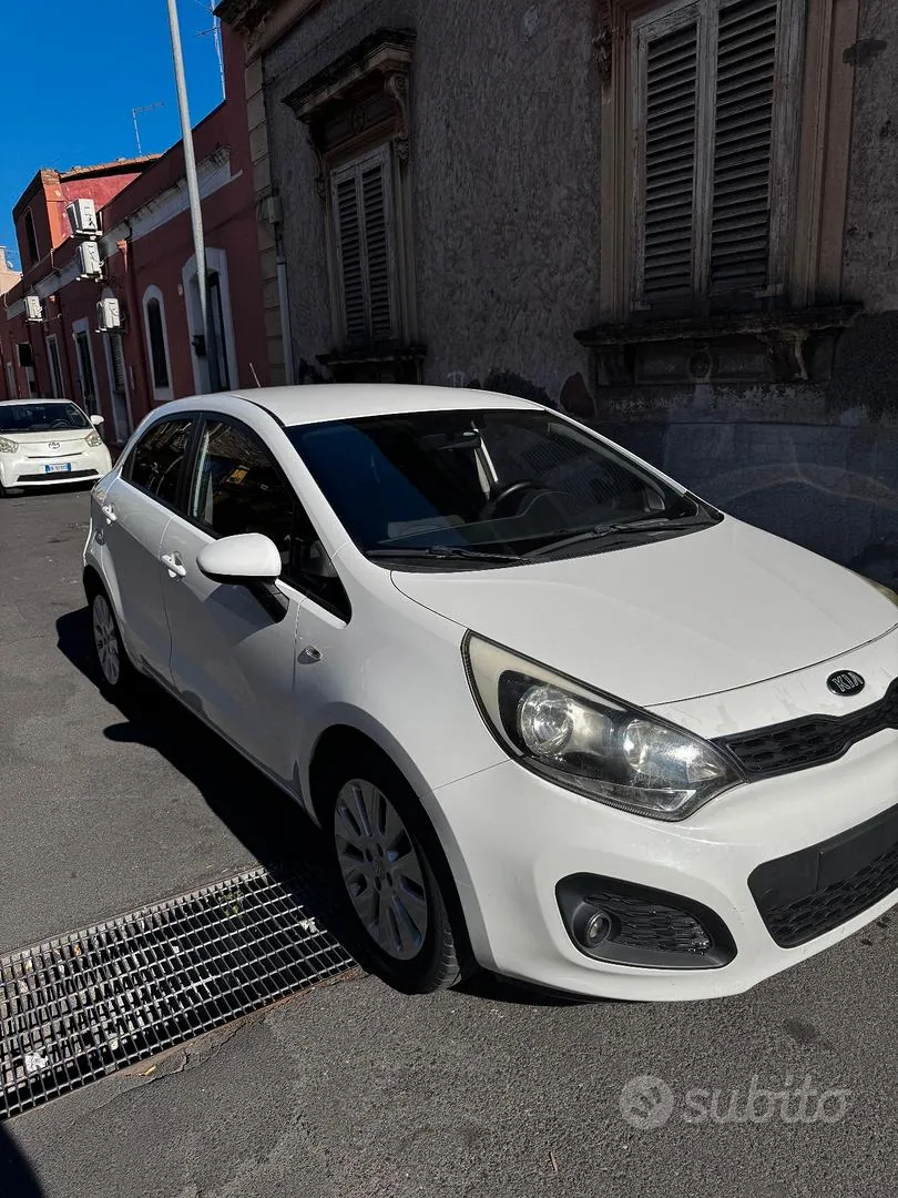 Kia Rio 2013 photo 2