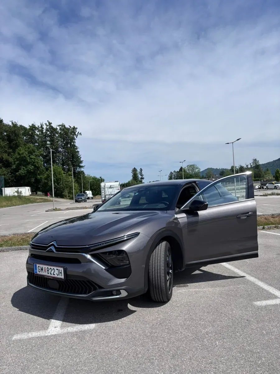 Citroen C5 X 2023 photo 2