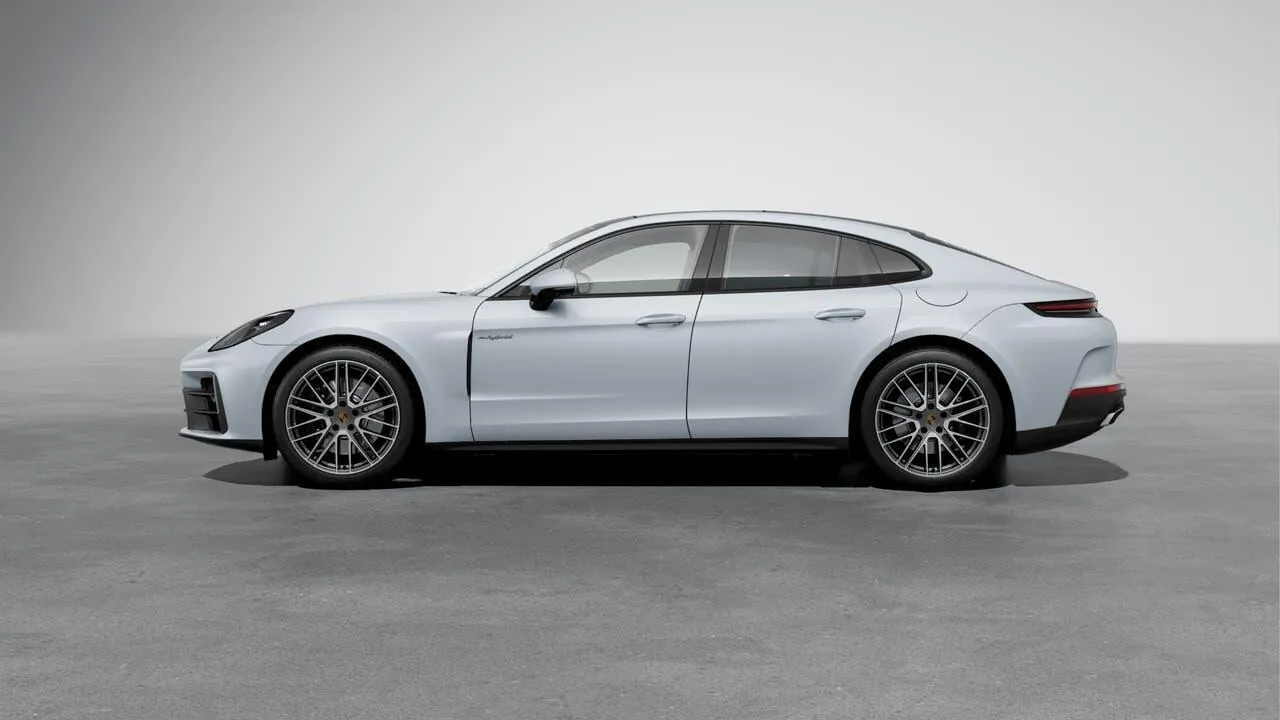 Porsche Panamera 2024 photo 2